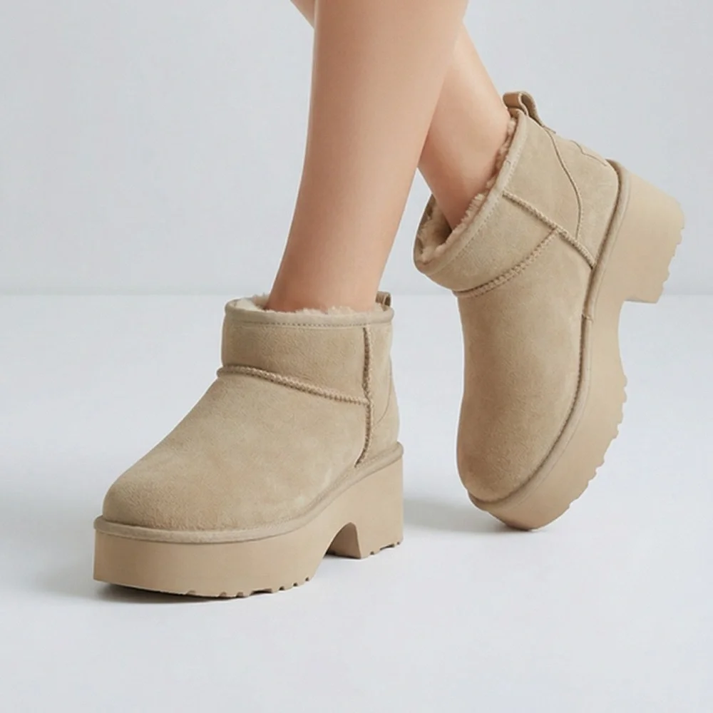 NWOT UGG Beige Suede Platform Ankle Booties with Shearling fur sz 9